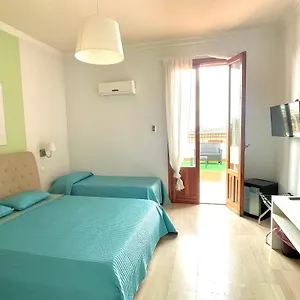 Pensión Simonetta's, Noto